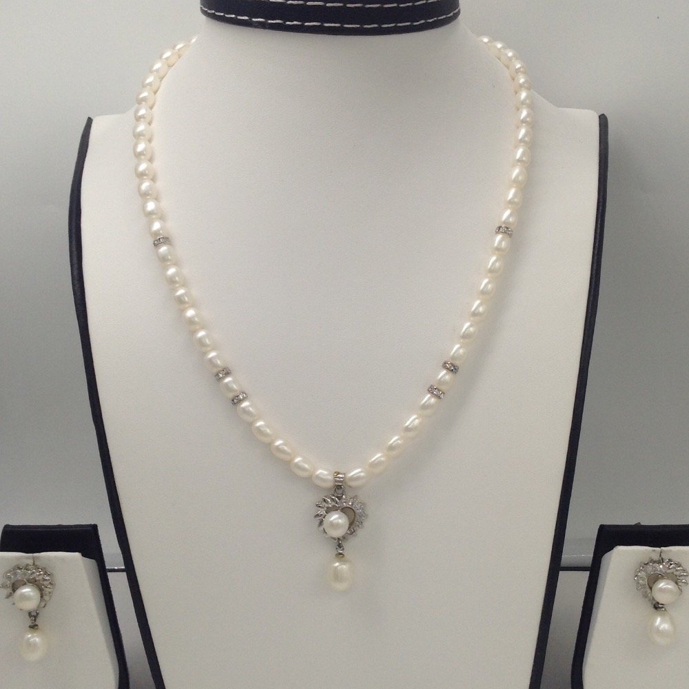 White cz and pearls pendent set wit...